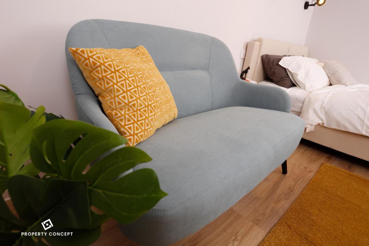 Brand New Lovely Studio Near Metro Station Bucharest Luaran gambar